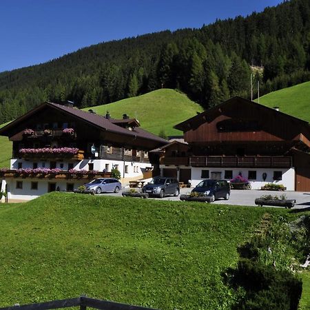 Gaestepension Klammer Картич Екстериор снимка