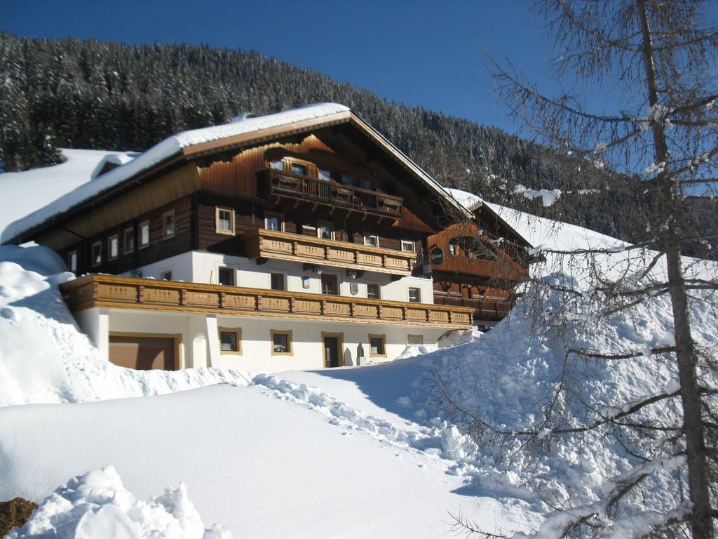 Gaestepension Klammer Картич Екстериор снимка